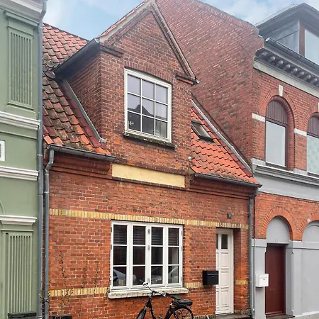 Nyaraló Lovely In With Wifi