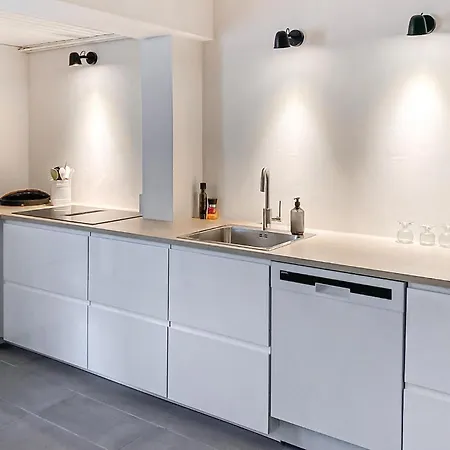 בית נופש Lovely In With Wifi