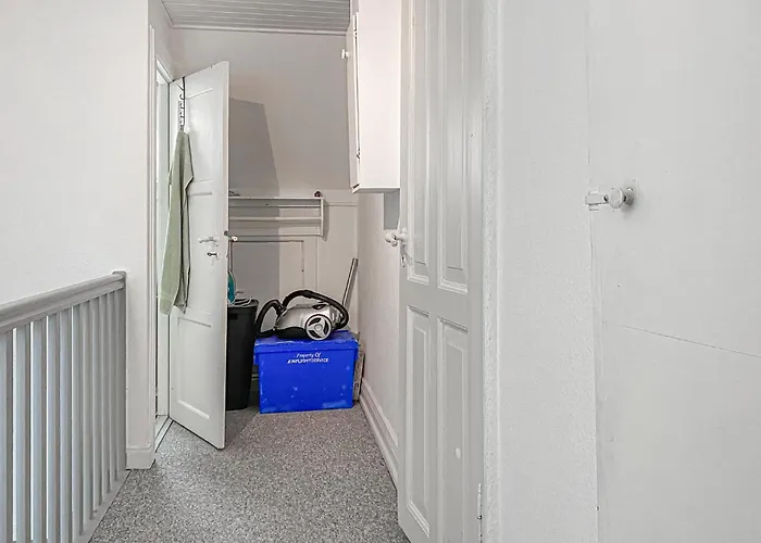 בית נופש Lovely In With Wifi